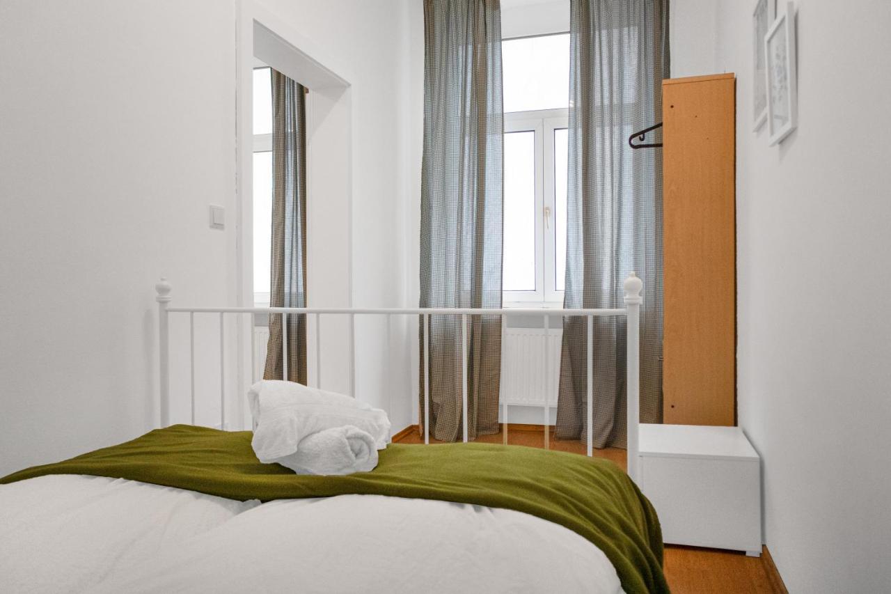 Elegant 2BR Apartment - near Bahnhof Wien Meidling Exterior foto